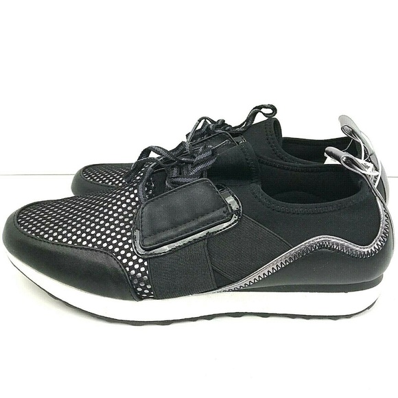 dressy black tennis shoes